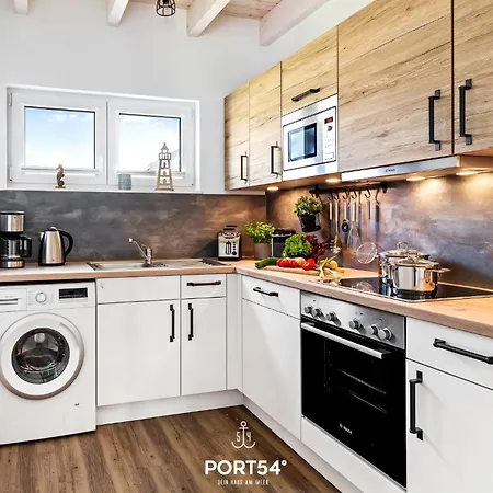 Nyaraló Luette Diekhuus *